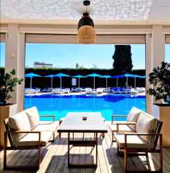 Sveltos *** hotel w Larnaka z samochodem